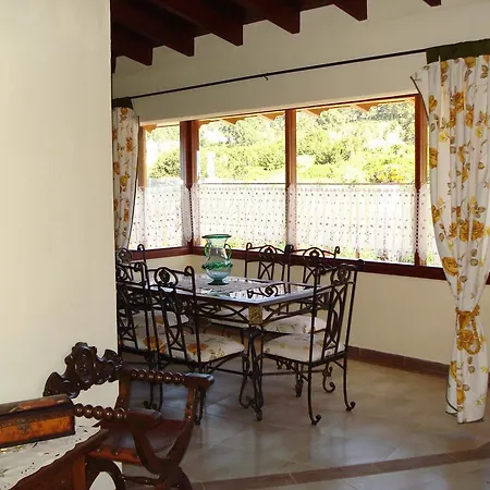 Eco House Chinyero
